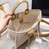 Designer Beach Bag Women Summer Luxury Handväskor Designers Tote Womens stor kapacitet Handväska Totes Cabe Basket Wallet