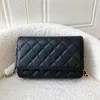 Toppkvalitet klaff korskroppskoppling axel sling väska kvinnor luxurys designer pochette handväska totes väskor mens plånböcker läder klassiska fyrkantiga kaviar messenger väskor