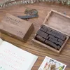 Шаграммы Yoofun 70pcsbox несколько винтажных деревянных журналов Retro Shanggu Letters and Numbers Seal Diy Студенческие канцелярские товары 230705