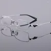 Armação de óculos de sol Armação de titânio puro Meia-óculos para miopia masculino Prescrição Óculos de design oco