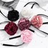 Halsband Elegante Große Flauschige Stoff Blume Kurze Halskette Für Frauen Trendy Charms Kragen 2023 Mode Schmuck Auf Hals Dekoration