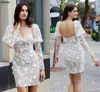 Vintage verwijderbare bladerdeeg lange mouwen prinses trouwjurken schede sexy backless met kleine 3D handgemaakte bloemen bruid receptie feestjurken mini gewaden CL2535