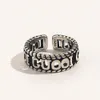 Designer projetado para mulheres anel anel vintage de alta qualidade padrão de recorte gravado anel de moda par anel alfabeto casal anel aberto