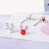 Pendientes de tuerca, bonitos pendientes de Navidad, accesorios de joyería con campana de árbol encantador, ciervos de dibujos animados, regalos para mujeres y niños