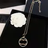 Дизайнерские золотые буквы C-буквы CCity Подвесной ожерелья для подвесной ожерелья Crysatal Athestone Choker Brand Ожерелья для женщин для женщин.