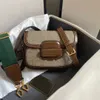 mini nuova borsa a tracolla da donna moda borsa a tracolla design retrò classico a doppia catena può essere portata da una lussuosa signora calda