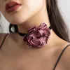 Choker Elegant Stort fluffigt tyg Blomma Kort Halsband För Kvinnor Trendiga Charms Krage 2023 Modesmycken På Halsen Dekoration