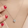 펜던트 목걸이 Roxi Moissanite 다이아몬드 6.5mm 1ct 여성 목걸이 펜던트 925 여성 목걸이 파티 신부 절묘한 보석 Z230707