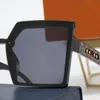 Designersolglasögon för kvinnor och män Modemodell Special UV 400 Skyddsbokstav Big Ben Dubbelstråle Båge Utomhus Märken Design Alloy Diamond Solglasögon 2905