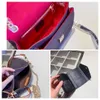 2023 Modeny serie handväska Lyx designerväska Messengerväska i läder av hög kvalitet Pennväska Klassisk retro antik plånbok
