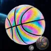 Bolas de basquete holográficas brilhantes refletivas duráveis bolas de basquete com brilho luminoso para brinquedos de jogos noturnos internos ao ar livre 230705