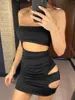 Sıradan elbiseler seksi bandeau askısız mini elbise yaz asimetrik içi boş out kısa kulüp bodycon kadınlar için sıkı akşam kulübü d038