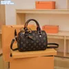 Bolsos de hombro para mujer al por mayor de fábrica 5 colores bolso con estampado de dibujos animados dulces bolsos con cinta de lazo lindo mochila de cuero en contraste de moda callejera 137 #