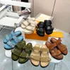 Bom Dia Comfort Sandals 슬리퍼 패션 디자이너 여성 클래식 가죽 플랫폼 플랫폼 뮬 디아 샌들 고급 야외 모래 신발 청키 한 슬라이드 크기 35-42