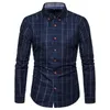 Hommes t-shirts mode à manches longues Plaid boutonné robe sociale chemise Style européen américain hauts Slim Fit affaires