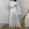 Etniska kläder Dubai Mellanöstern Säljer Net Färg Plus Size Snörning Satin Muslim Klänning Vestidos Elegantes Para Mujer Hijab