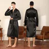 Męska odzież sutowa długa szata mężczyzn odzież domowa satyna Kimono Suknia szlafroki z paskiem czarny luźne koszulę nocną groom dressing domowy