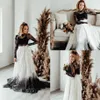 2020 Vintage Black Wedding Dresses Jewel Neck Lace Appliqued Tulle A Line Long Sleeves Gothic Wedding Gowns Beach Style Abiti Da S210f