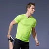 Survêtements pour hommes Ensembles de course pour hommes Vêtements de sport d'été Gym Fitness Costumes T-shirts à séchage rapideVêtements de sport courts Workout Training Sport Survêtement 230707