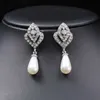 Nuova collana di perle di perle Abito per donna di lusso leggero piccolo e versatile catena di gioielli in lega di osso set di gioielli da donna 230628