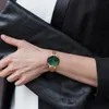 ساعة Wristwatches عصرية غير رسمية للسيدات
