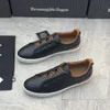 Sapatos masculinos de couro de cano baixo casuais para motoristas sapatos com um passo fora da moda e bonitos