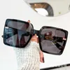 Occhiali da sole Frames designer 2023 nuovi occhiali da sole con montatura grande per unghie da metro quadrato Tiktok stessa tendenza della moda donna anti-ultravioletto marea COBO