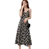 Casual Dresses Little Daisy Fragmented Flower Dress Women's Skirt Super Xiansen French Strap Girls' 2023 Summer