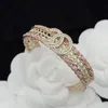 2023 Novo Luxo Crystal Cuff Bracelet Marca Clássico Natural Pearl CC Pulseira Moda Feminina Designer Pulseira Jóias de Casamento
