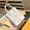 Luxus-Tragetaschen, Mini-Designer-Taschen, Damen-Handtaschen, geprägte modische Umhängetasche mit Griff, hochwertige Umhängetaschen, echtes Leder, Clutch-Geldbörse, Taschen, Schwarz