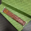 مصمم Apple Watch Band حزام مراقبة فاخر لـ Apple Watch Series 9 8 4 5 6 7 Ultra 42mm 44mm 49mm Iwatch Bands Fashion 3D Leather Leather Letter Ap Smart Straps