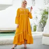 Roupas étnicas plus size feminina botão aberto frontal bordado saia irregular amarelo retrô europeu e americano grande vestido de balanço