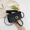 Small Leather Letter Metal Designer Bags Nice Looking Fashion Plated Gold Buckle Opening and Closing Removable Strap Tabby 26 Shoulder Bag Stylish E23