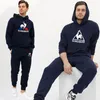 رجال المسارات رجال من النوع الثقيل مجموعة HoodiessWeatpants Tracksuit Brand Googers للرجال 2pcs بنطلون Pullover ملابس الشارع 230707