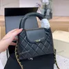 23p Vintage Women Designer Bag наполовину круглая верхняя ручка Tote Tote Oil Wax Leather Gold Metal Аппаратное оборудование Mathelasse Chain роскошное кросс -кузов