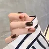 короткие овальные ногти