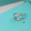 Romantique amant designer bagues bague délicate pour les femmes diamants de luxe conception corde noeud anneaux plaqué or géométrie anneaux charme bijoux exquis charme