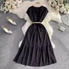 Summer Gentle Style Retro Temperament V-Hals midja Slim Cut Out Brodered A-Line Dress Elegant Large Swing Long Dress