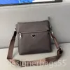 Man Designer Crossbody Tassen Messenger Bag Mode Luxe Nylon Zakelijk Zwart Lichtgewicht en veelzijdige heren klassieke schoudertas