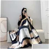 Blankets Designer Cashmere Luxury Letter Home Travel Throw Summer Air Conditioner Blanket Beach Towel Womens Soft Shawl Drop Deliver Dhmjw