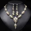 New Pearl Necklace Set for Women Light Luxury and Niche Versatile Bridal Dress Accessories Collarbone Chain Alloy 230628