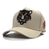 2023ss New Fishing Tiger Head Cappello ricamato Berretto da baseball alto da uomo Moda Vita grande Lingua d'anatra Arrampicata su roccia Egemonia