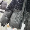Trench da donna Inverno 2023 Moda donna Nero Bling Paillettes Giacca in cotone Coulisse Colletto alla coreana Parka Cerniera Ispessimento Capispalla
