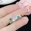 女性ジュエリー甘い結婚指輪シミュレーションカラフルなトルマリンジルコンダイヤモンドホワイトゴールドプラチナオープニングリングガールフレンドパーティー誕生日ギフト調節可能な