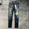 2023 Designer lila Jeans för Herr Man Byxor Rip Denim Biker Grey Paint Distress Stretch Motorcykel Bone Halloween 14Z3I3ZC0