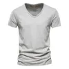 Herr T-shirts Bomull V-ringad Herr T-shirt Fitness Sport Löpning Slim Fit Soild T-shirts Herr Toppar T-shirts Sommar Kortärmad T-shirt För