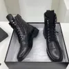 متشابك Mied Calfskin Boots Boots Leather Check-up Boot Low Heel Combat Combat Booties Outdoor Shoes Designers Shoe 35-42 Real Zipper Footwear مع Box