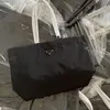 Bolsa tote de grande capacidade bolsa de ombro de náilon moda bolsas para axilas de lona lisa lantejoulas negócios abertas macias bolsas casuais simples e leves à prova d'água