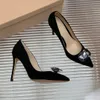 デザイナーシューズGianvito Rossi Pumps for Women