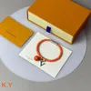 Bracelet de luxe Bracelet en cuir pour femme Suspendu Fruit Lettre Sculpture Pulsera Bracelet Designer Bijoux Summer Collection Festival Bijoux